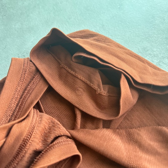 Dark orange lululemon tank top - Picture 4 of 8